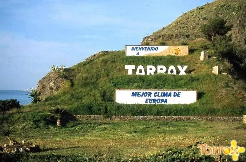 Apartamento A 100M De Playa Piscina Y Todos Los Servicios Torrox 0*,  España