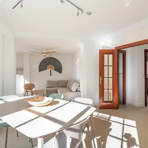 renthas-trinidad-apartment.hotelsinnerja.org/