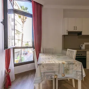 apartamento-tonina-playa-canteras.in-canary-islands.com/